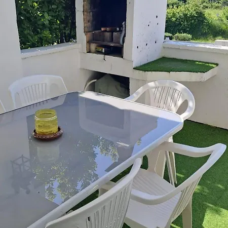 Maison Individuelle Georges بيت للعطل