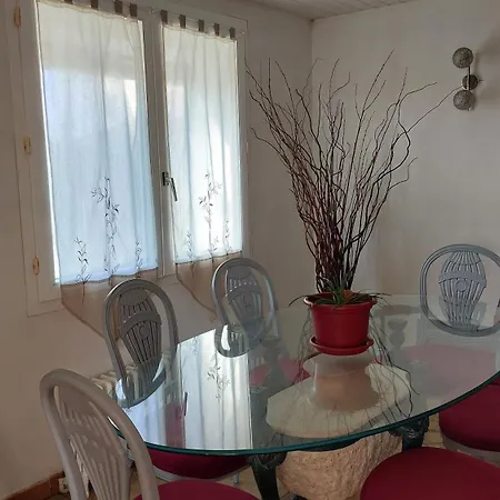 Maison Individuelle Georges بيت للعطل